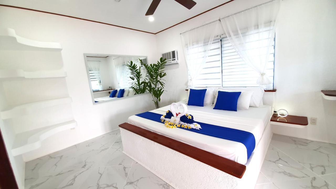 Pawikan Boutique Hotel Moalboal Bagian luar foto