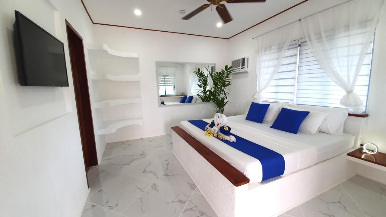 Pawikan Boutique Hotel Moalboal Bagian luar foto